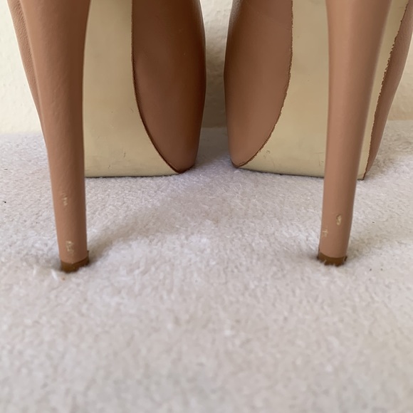 Steve Madden Dejavu Platform Heel - Picture 5 of 7